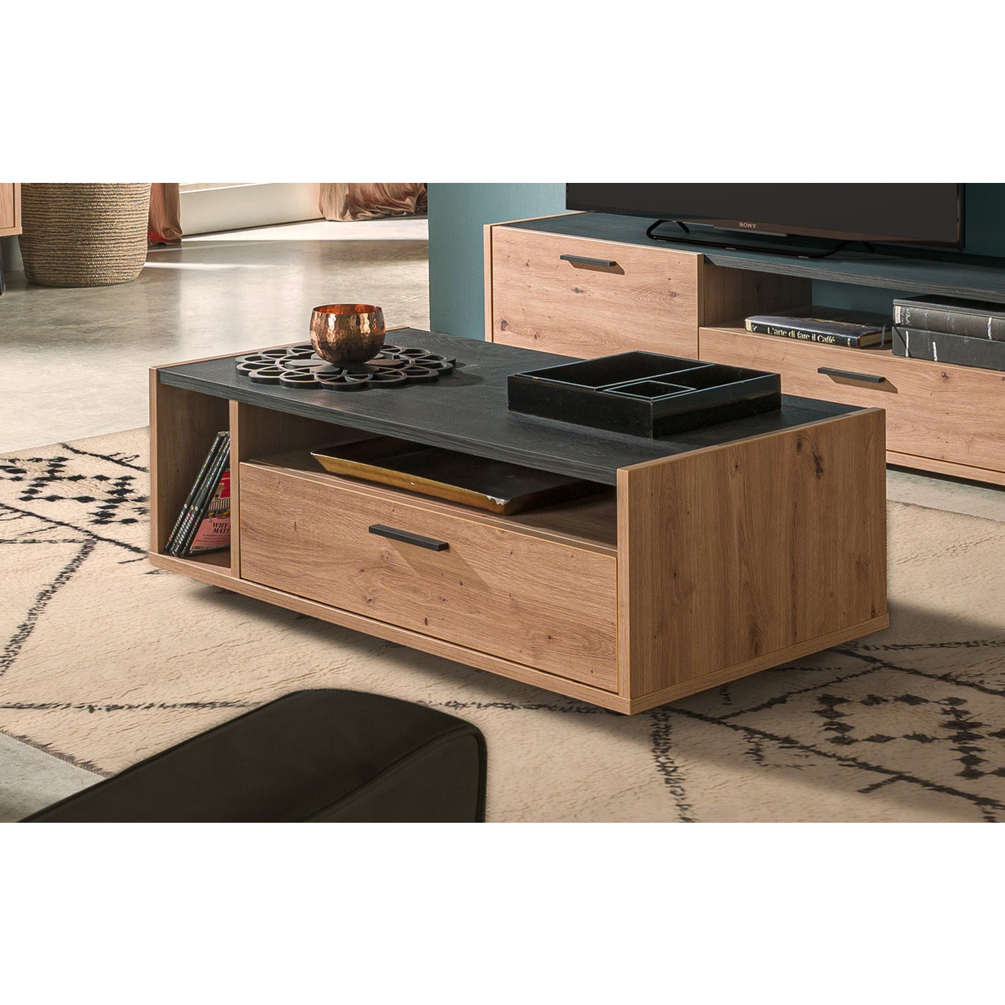 Vitruvia coffee table