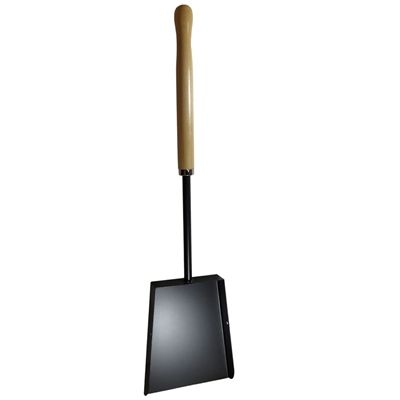 Medium iron scale 21x25 cm, height 81 cm