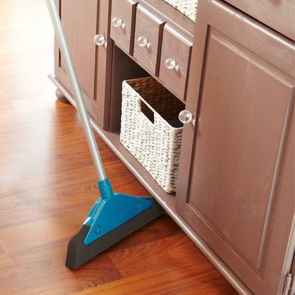 Soft & Easy foam broom with threaded connection