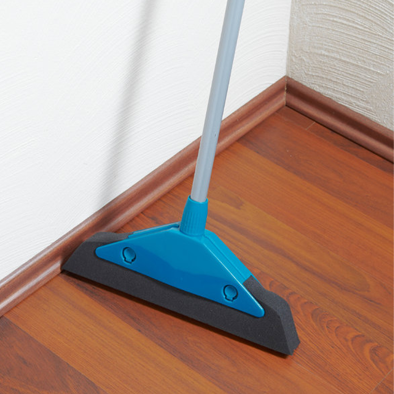 Soft & Easy foam broom with threaded connection