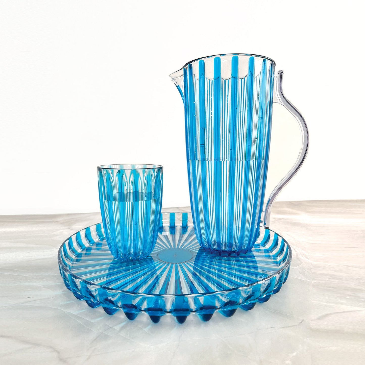 Karaffe mit Pin-up-Deckel, hellblau und weiß, 19,5 x 13 x H 27 cm