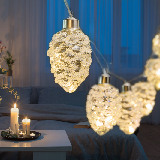 Kette 10 Tannenzapfen 20 MicroLED 2,5m